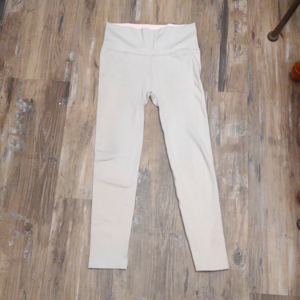 NWOT Love and Sports seamless legging. Large. Pale pink
